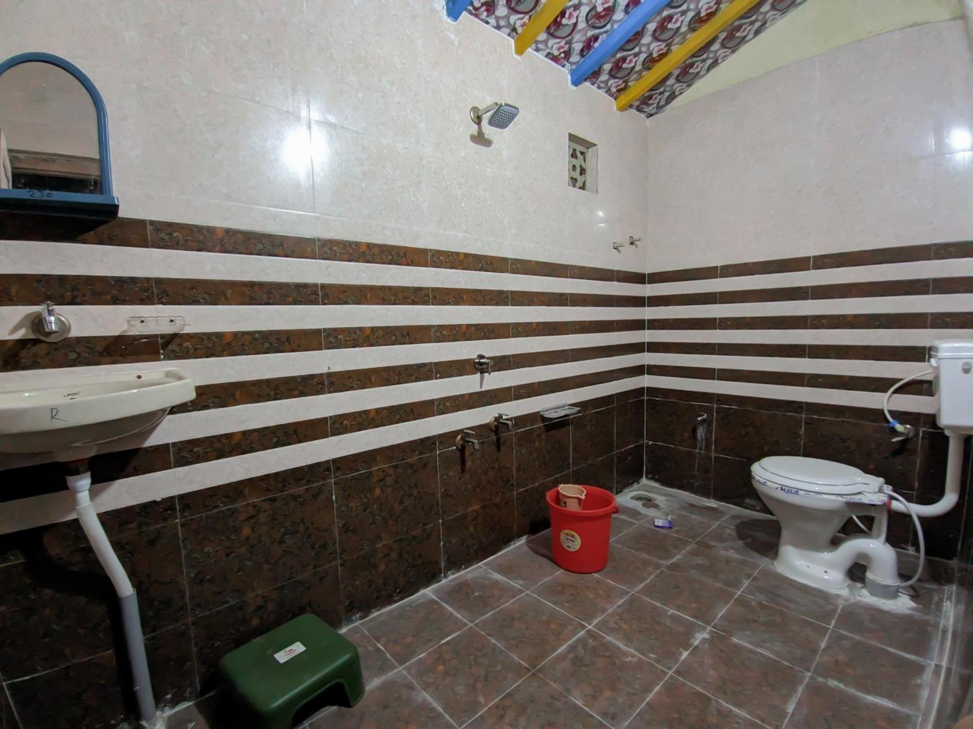 White Land Villagestay Dhordo Exterior foto